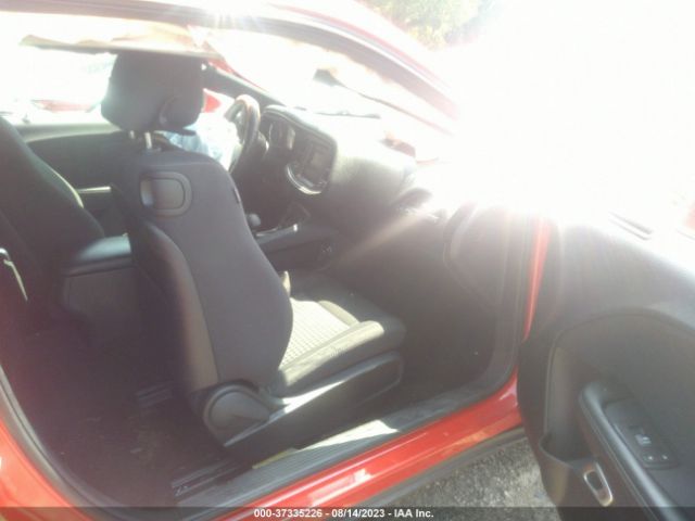 2C3CDZAG1GH353889 Dodge Challenger Sxt