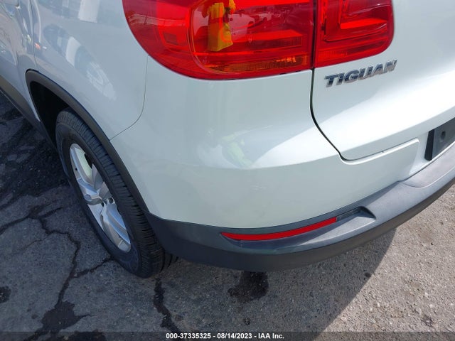WVGBV7AX2FW611423 Volkswagen TIGUAN S