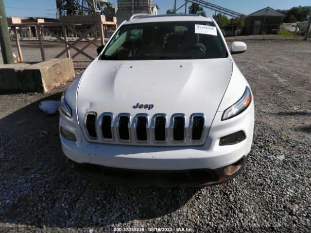 1C4PJMCS5HW666327 Jeep Cherokee Latitude