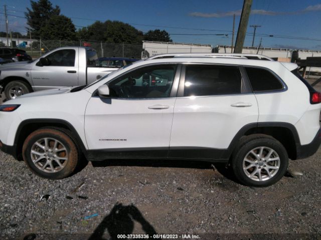 1C4PJMCS5HW666327 Jeep Cherokee Latitude