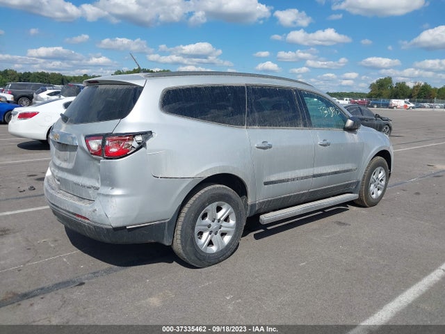 Chevrolet Traverse Ls 2015 1GNKRFED2FJ331895 Image 4