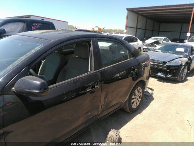 2011 KIA FORTE EX VIN: KNAFU4A29B5370288