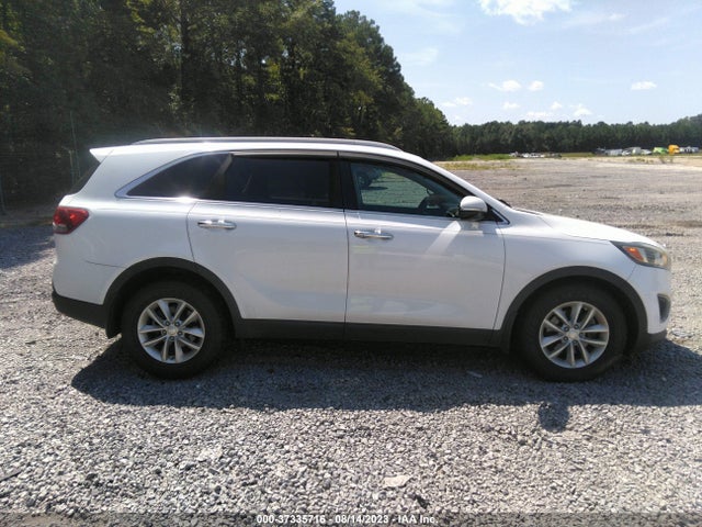 2016 KIA SORENTO LX VIN: 5XYPG4A35GG076599