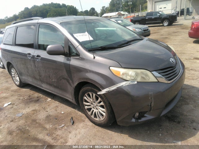 2013 TOYOTA SIENNA XLE AAS/XLE/LTD VIN: 5TDYK3DC9DS360390