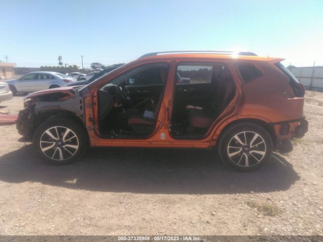 JN8AT2MT9HW385924 Nissan Rogue Sl