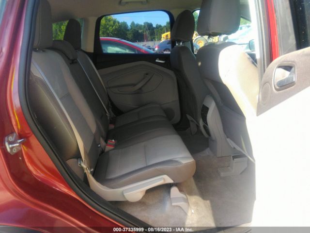 1FMCU0GXXFUB82517 Ford ESCAPE SE