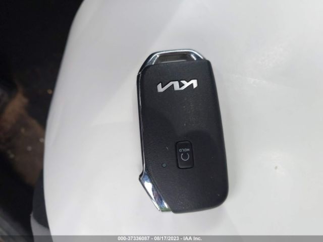 KNDETCA20N7307097 KIA Seltos Sx