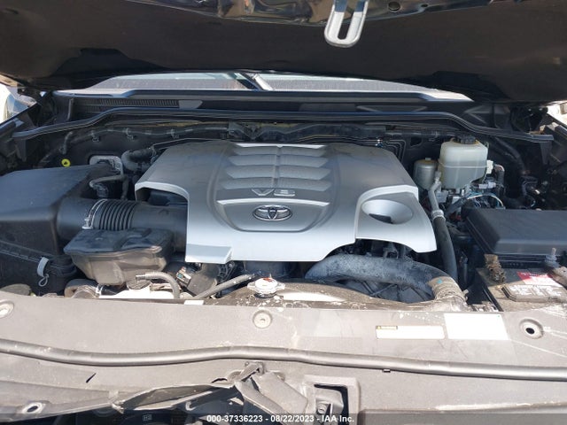 2017 Toyota Land Cruiser, VIN: JTMCY7AJ7H4050193