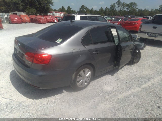 3VWD17AJ6EM420944 Volkswagen Jetta Sedan Se