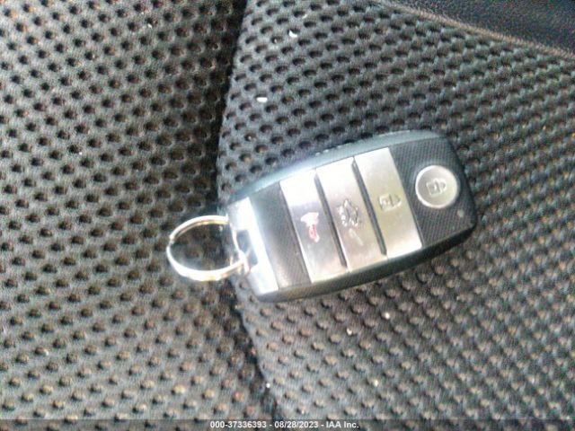 5XXGT4L39KG370755 KIA Optima S