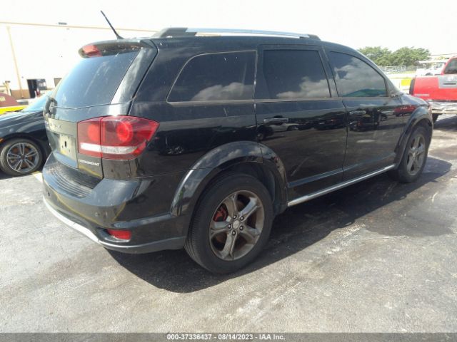 3C4PDCGB5FT734902 Dodge Journey Crossroad