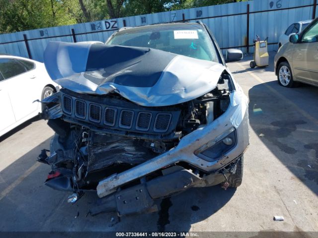 3C4NJDDB0JT470054 Jeep Compass Trailhawk