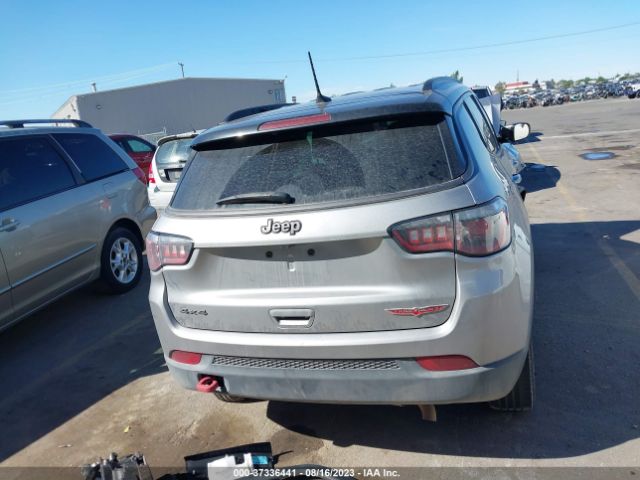 3C4NJDDB0JT470054 Jeep Compass Trailhawk