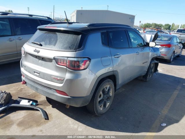 3C4NJDDB0JT470054 Jeep Compass Trailhawk