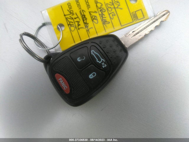 2013 CHRYSLER 200 LX VIN: 1C3CCBAB4DN735044