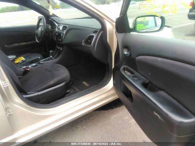 2013 CHRYSLER 200 LX VIN: 1C3CCBAB4DN735044