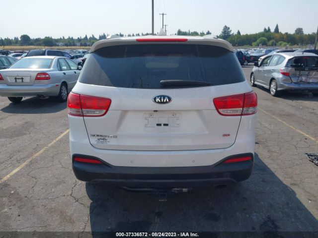 5XYPGDA35GG059883 KIA SORENTO LX