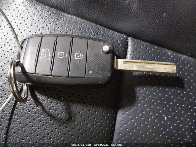 5XYPH4A53GG133901 KIA SORENTO EX