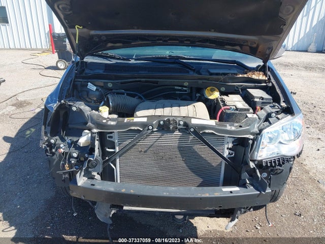 2C4RC1JG9FR742363 Chrysler Town & Country Limited