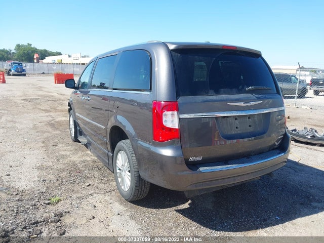 2C4RC1JG9FR742363 Chrysler Town & Country Limited