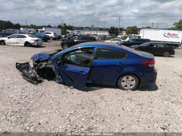 3KPFK4A72JE222085 KIA FORTE LX