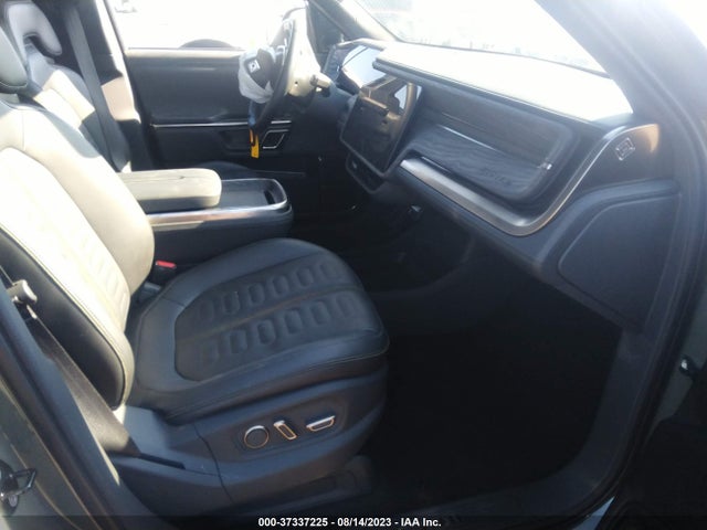 Rivian R1t Launch Edition 2022 7FCTGAAL8NN001537 Image 13
