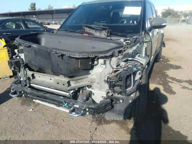 2022 RIVIAN R1T LAUNCH EDITION VIN: 7FCTGAAL8NN001537