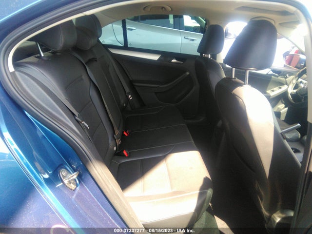 3VWL17AJ8JM228804 Volkswagen Jetta 1.8t Sel