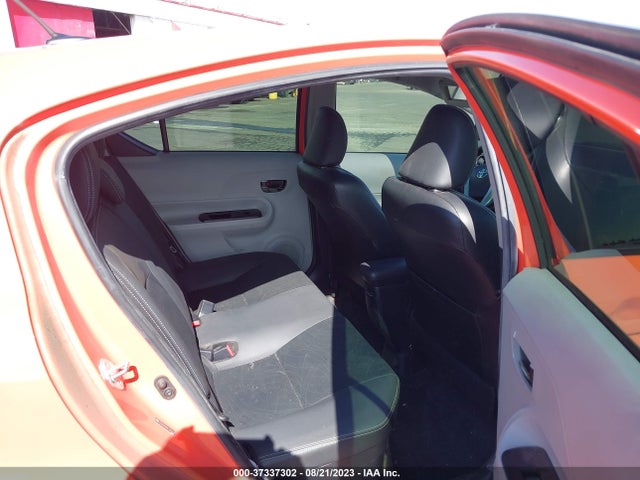 Toyota Prius C One/three/two/four 2014 JTDKDTB3XE1084738 Image 8