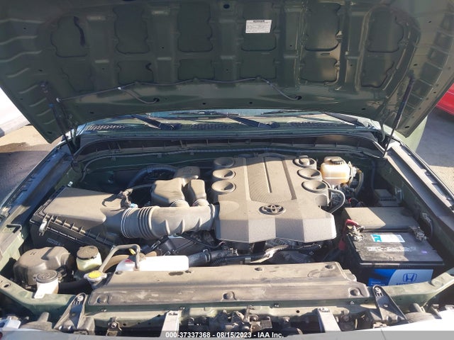 Toyota FJ Cruiser 2014 JTEBU4BF8EK190059 Image 10