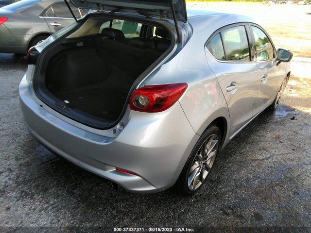 2018 MAZDA MAZDA3 5-DOOR GRAND TOURING VIN: 3MZBN1M33JM164701