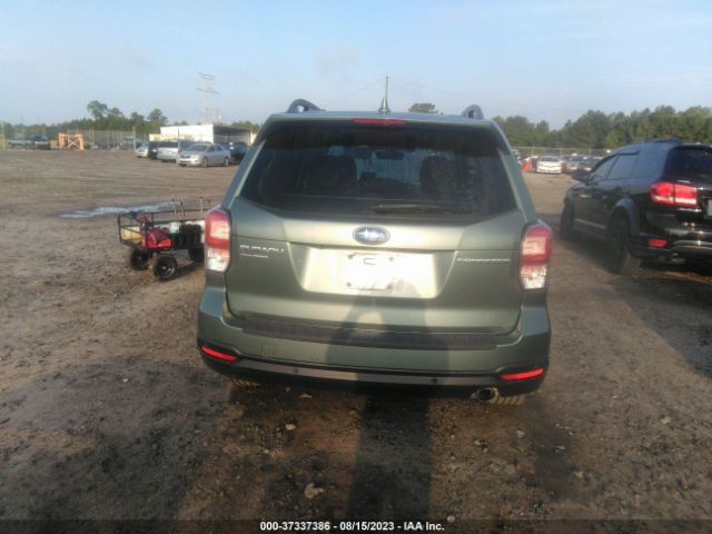 JF2SJAWC4JH577387 Subaru Forester Touring