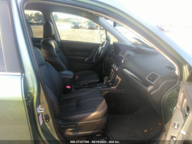 JF2SJAWC4JH577387 Subaru Forester Touring
