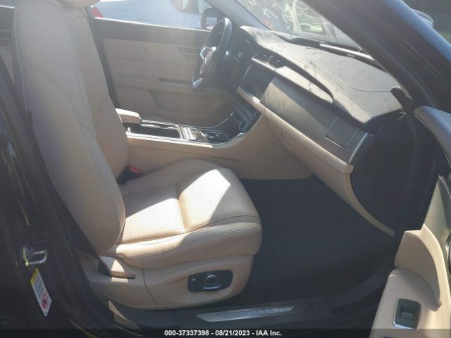 SAJBE4FX3LCY84204 Jaguar Xf 25t Prestige