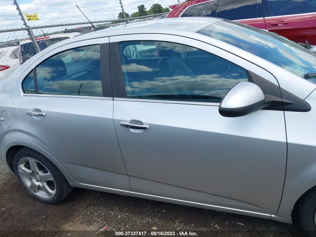 Chevrolet SONIC LTZ 2015 1G1JE5SB1F4211459 Image 12