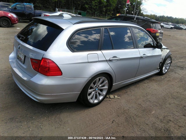 2011 BMW 3 SERIES 328I XDRIVE VIN: WBAUU3C50BA951145