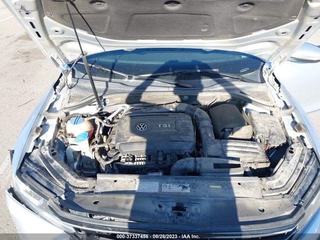 1VWBT7A31HC001165 Volkswagen Passat 1.8t Se