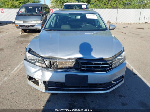1VWBT7A31HC001165 Volkswagen Passat 1.8t Se