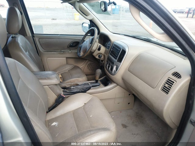 2005 FORD ESCAPE LIMITED VIN: 1FMCU04145KC11326