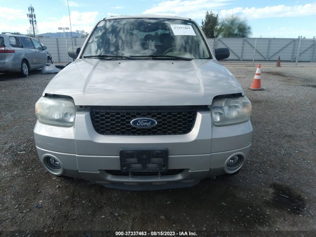 2005 FORD ESCAPE LIMITED VIN: 1FMCU04145KC11326