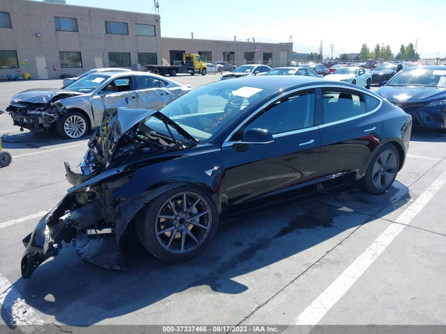 Tesla Model 3 Range 2019 5YJ3E1EA1KF190126 Image 2