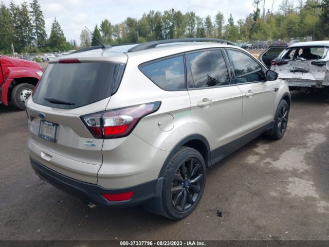 1FMCU9GD9JUD29994 Ford ESCAPE SE