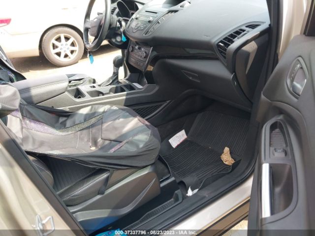 1FMCU9GD9JUD29994 Ford ESCAPE SE