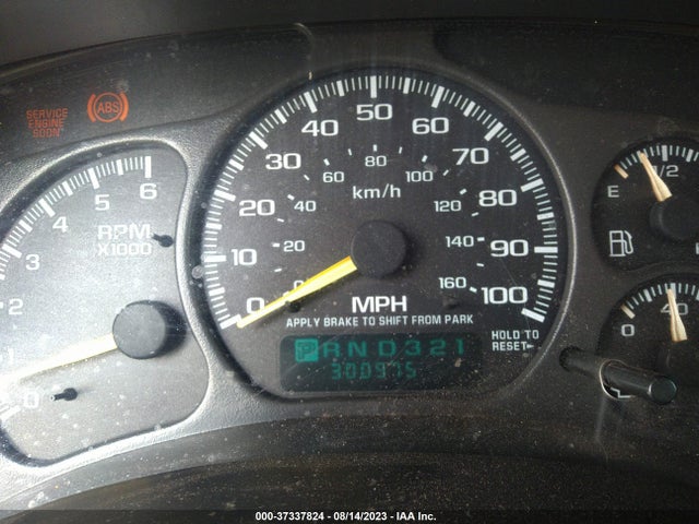 2001 CHEVROLET SILVERADO 1500 LS VIN: 2GCEC19V811337734