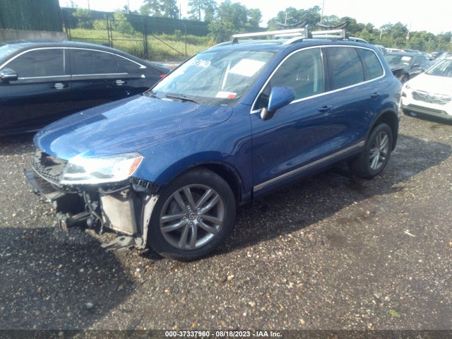 2016 Volkswagen Touareg, VIN: WVGEP9BP3GD006129