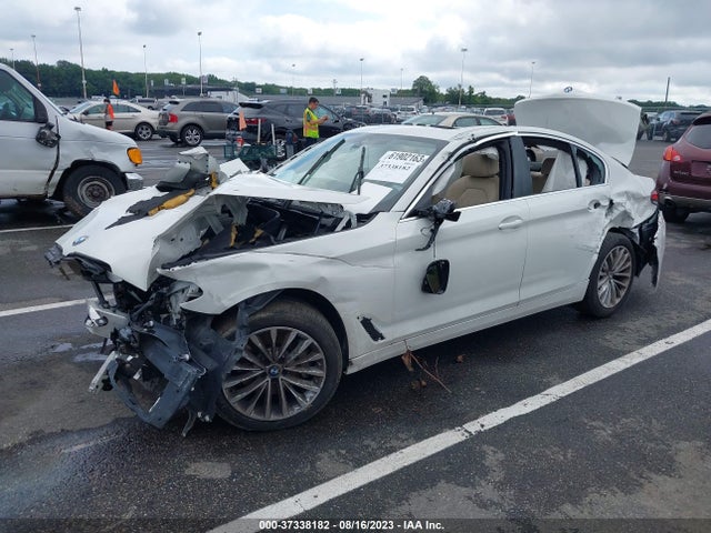 BMW 5 Series 530i Xdrive 2021 WBA13BJ01MCF96214 Image 2