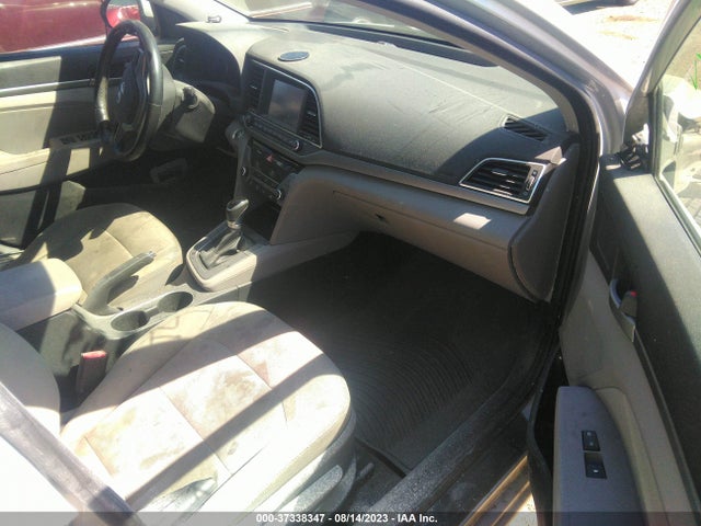 Hyundai Elantra Value Edition 2018 5NPD84LF6JH236416 Image 12