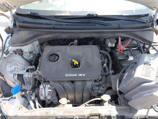 2017 HYUNDAI ELANTRA SE VIN: 5NPD84LF0HH023651