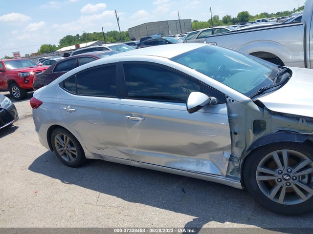 2017 HYUNDAI ELANTRA SE VIN: 5NPD84LF0HH023651