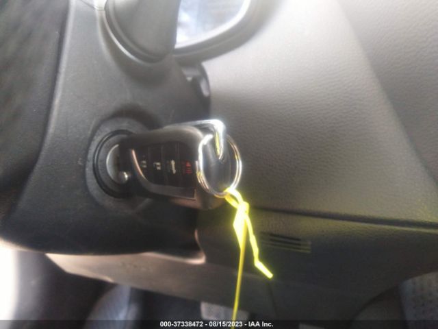 5YFEPMAE0NP288148 Toyota COROLLA LE